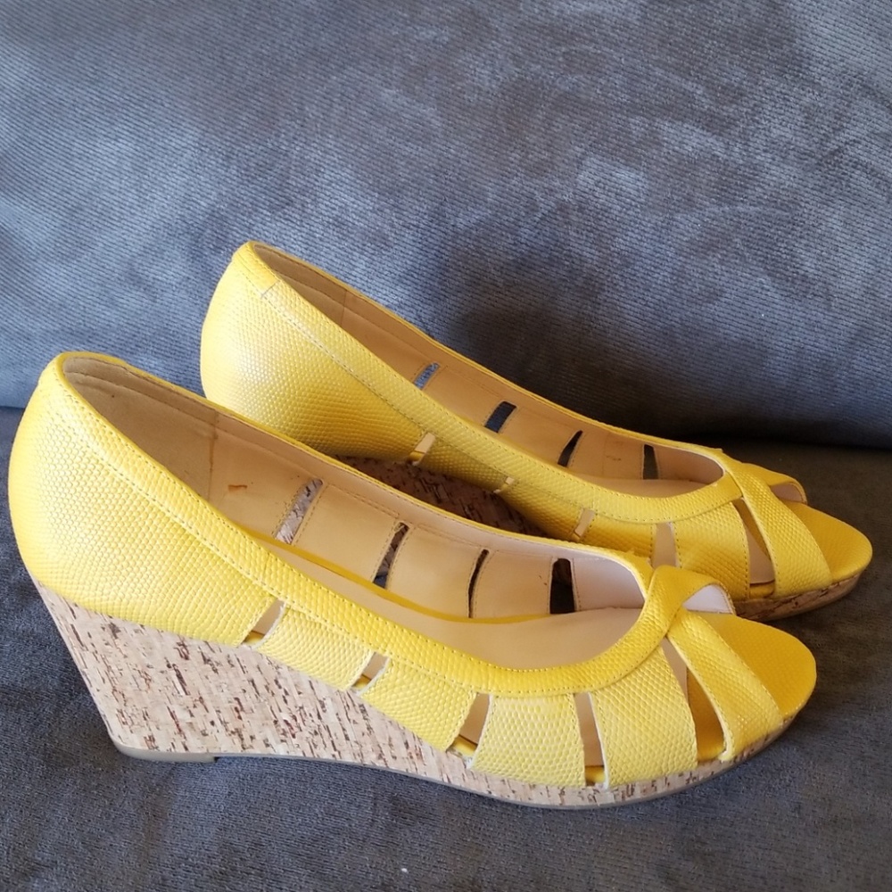 Nine West Jumbalia Yellow wedges Size 11 M